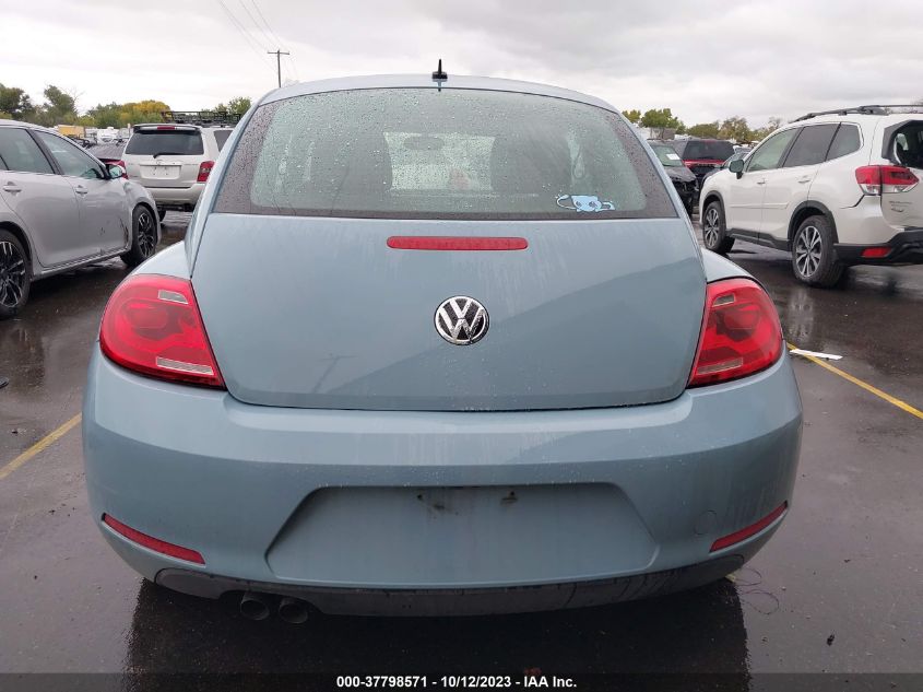 2013 VOLKSWAGEN BEETLE COUPE 2.5L - 3VWJP7AT1DM607882