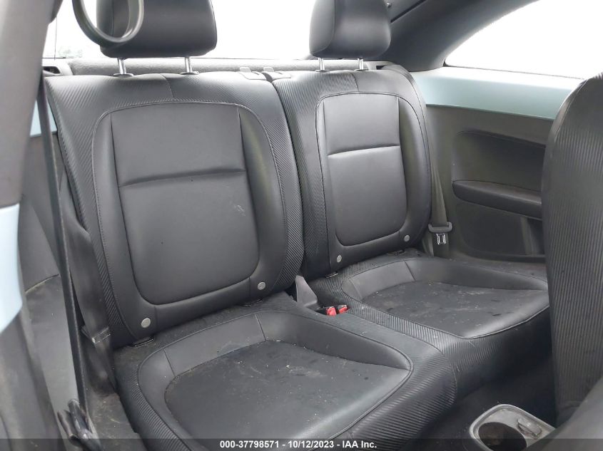 2013 VOLKSWAGEN BEETLE COUPE 2.5L - 3VWJP7AT1DM607882