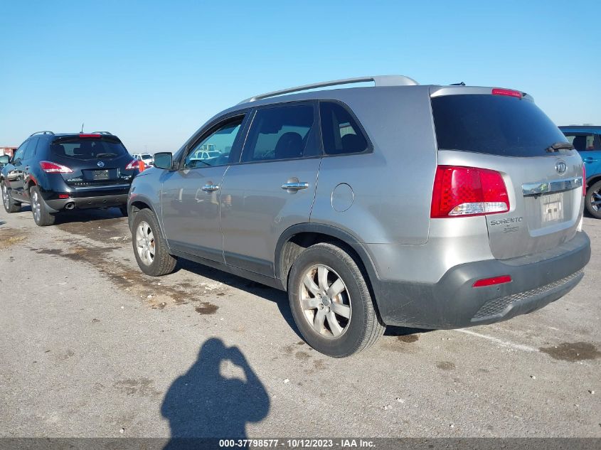 2013 KIA SORENTO LX - 5XYKT4A66DG409128