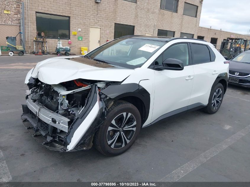 2023 TOYOTA BZ4X XLE JTMABACA8PA007775