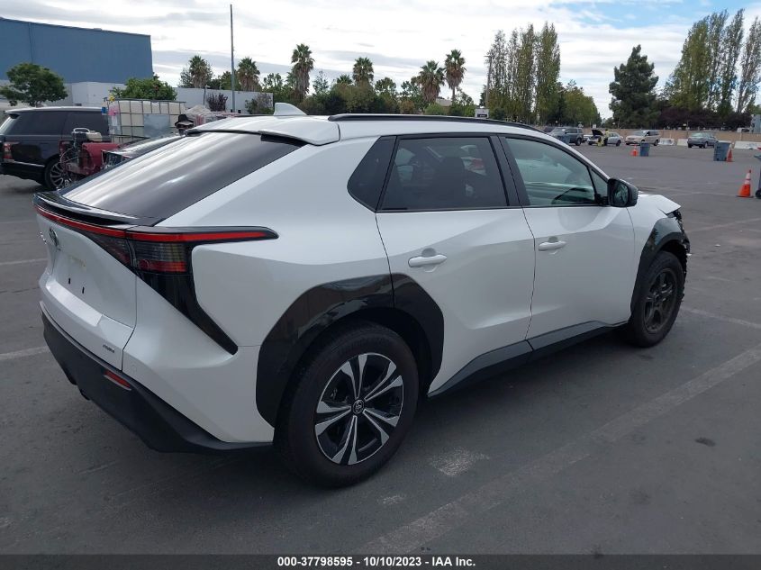 2023 TOYOTA BZ4X XLE JTMABACA8PA007775