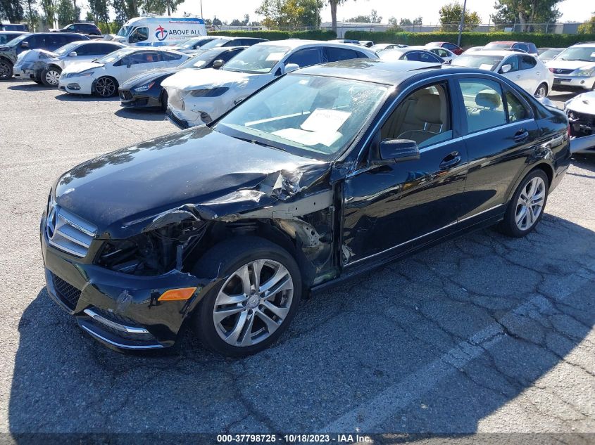 2013 MERCEDES-BENZ C 250 SPORT/LUXURY WDDGF4HB6DR263157