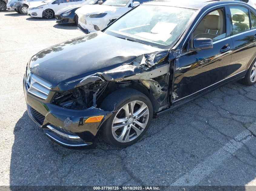 2013 MERCEDES-BENZ C 250 SPORT/LUXURY WDDGF4HB6DR263157