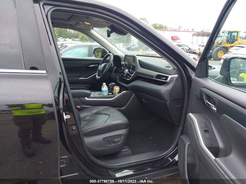 2021 TOYOTA HIGHLANDER XLE - 5TDHZRAH7MS034621