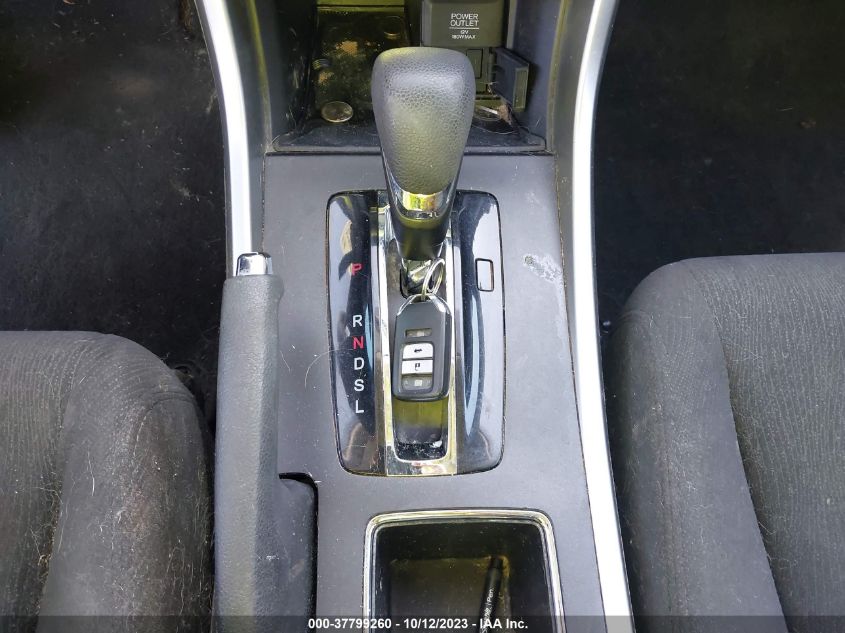 2015 HONDA ACCORD SEDAN EX - 1HGCR2F76FA195934