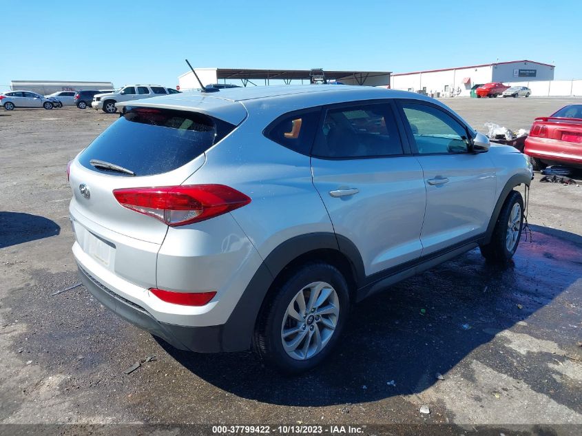 2017 HYUNDAI TUCSON SE - KM8J23A46HU543502