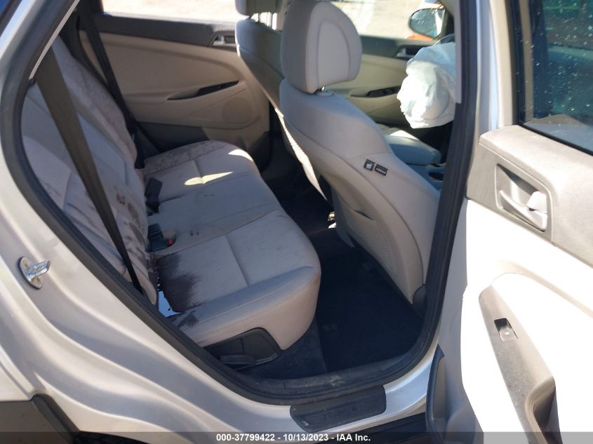 2017 HYUNDAI TUCSON SE - KM8J23A46HU543502