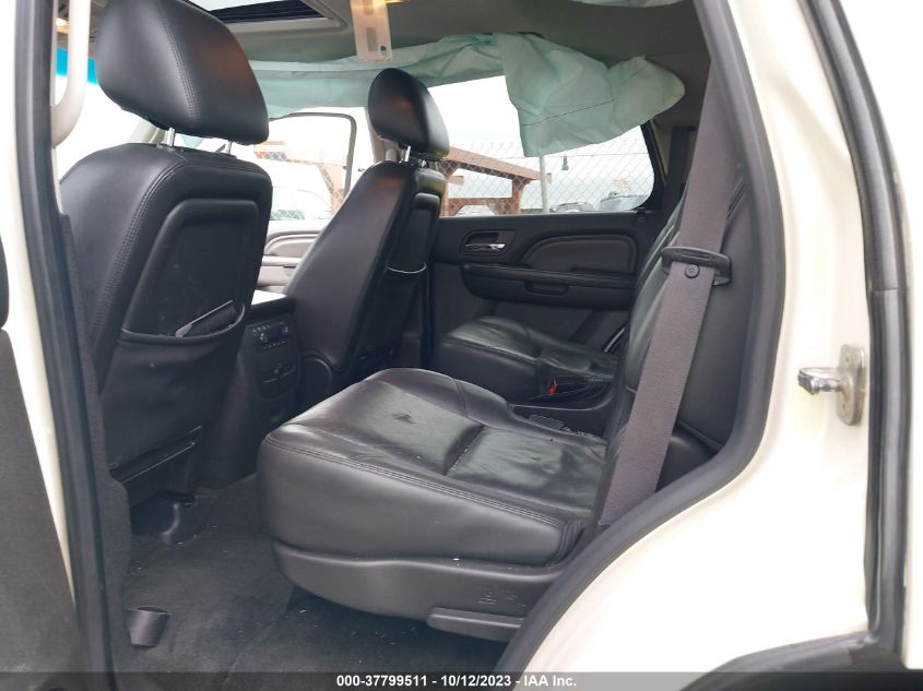 2013 GMC YUKON DENALI - 1GKS2EEF5DR185648