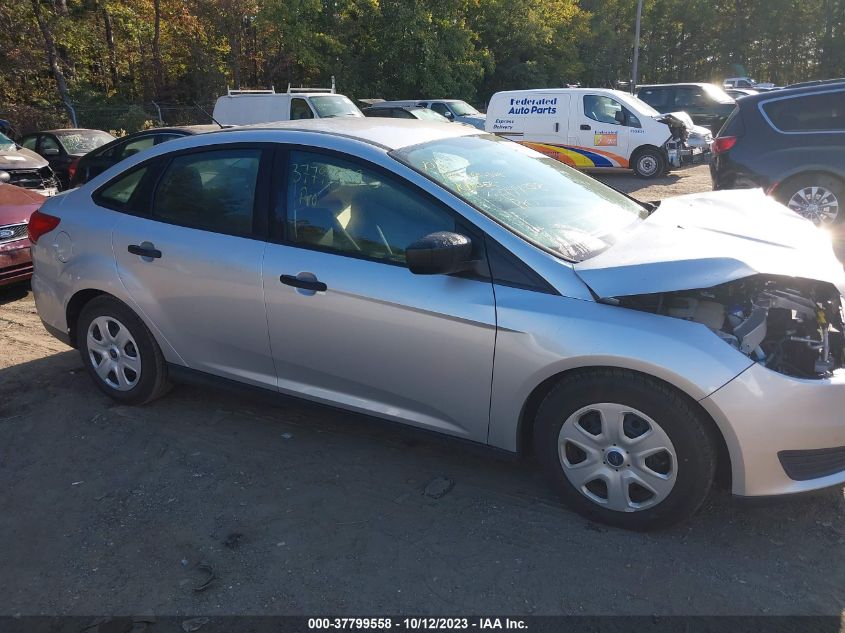 VIN 1FADP3E29JL202382 2018 FORD FOCUS S