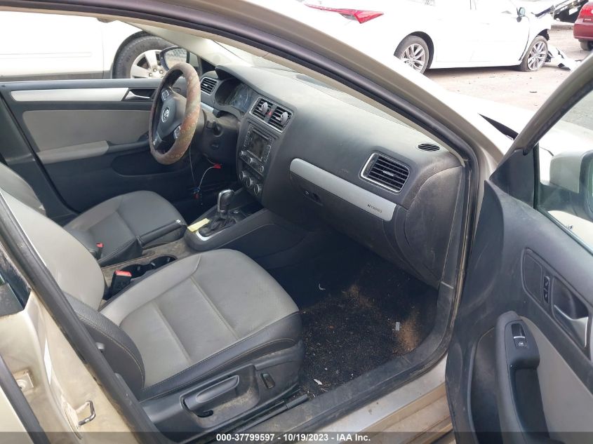 2013 VOLKSWAGEN JETTA SEDAN HYBRID SEL 3VW637AJ8DM227342