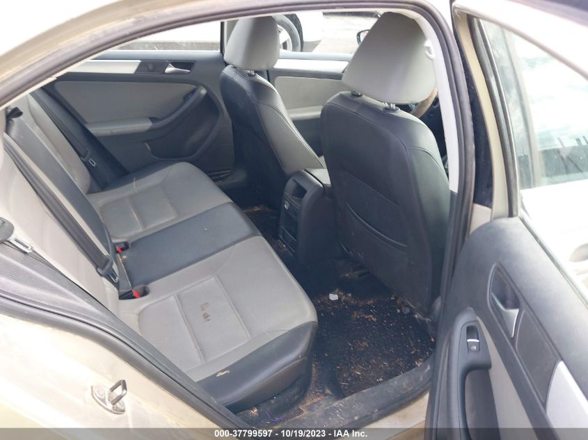 2013 VOLKSWAGEN JETTA SEDAN HYBRID SEL 3VW637AJ8DM227342