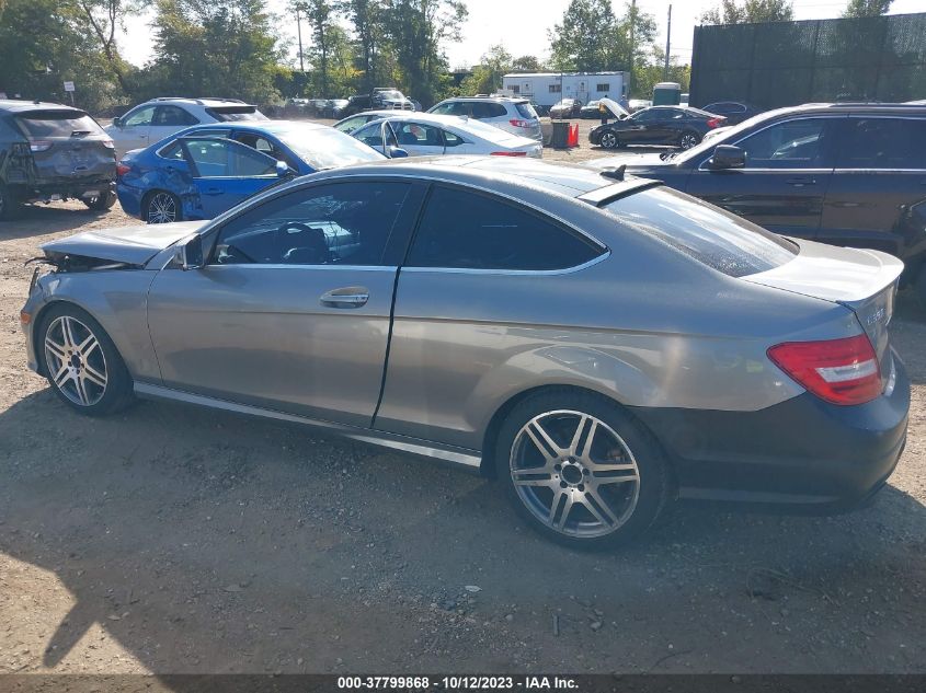 2013 MERCEDES-BENZ C 350 SPORT 4MATIC WDDGJ8JB4DG073403