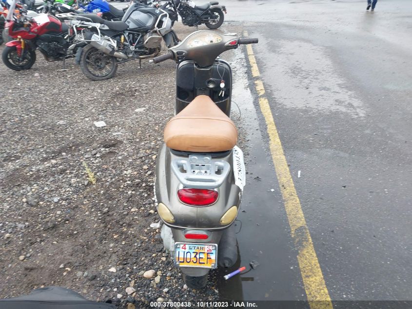 2001 VESPA C161C ZAPC16C1415002502