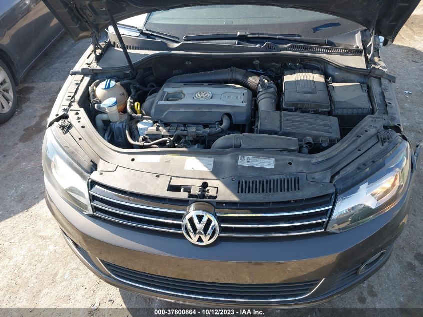 2015 VOLKSWAGEN EOS KOMFORT/SPORT - WVWBW8AH2FV004038