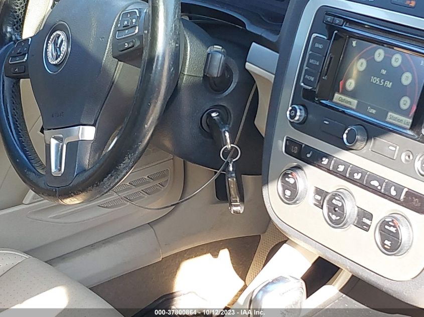 2015 VOLKSWAGEN EOS KOMFORT/SPORT - WVWBW8AH2FV004038