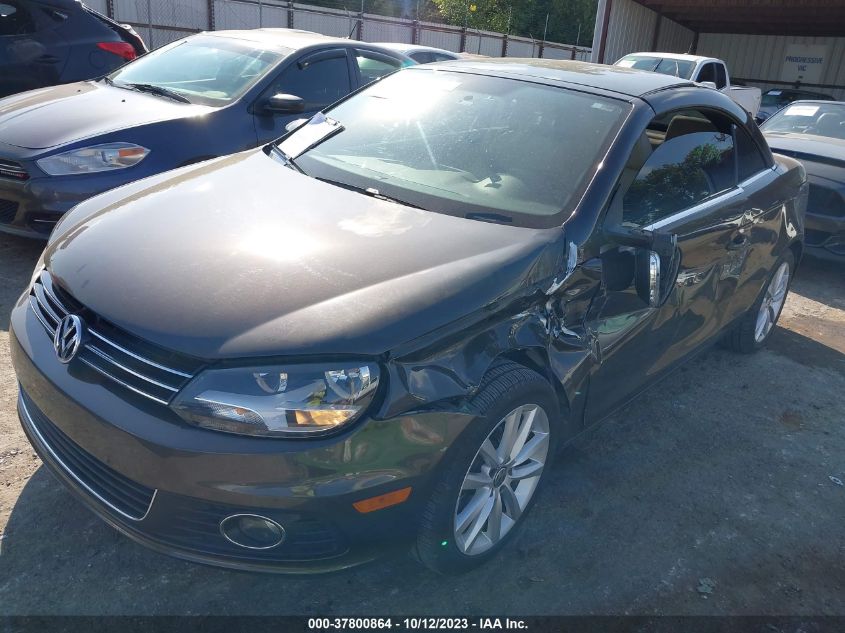 2015 VOLKSWAGEN EOS KOMFORT/SPORT - WVWBW8AH2FV004038