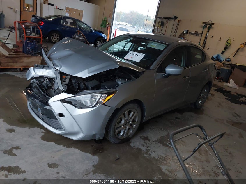 VIN 3MYDLBYV0JY320853 2018 TOYOTA YARIS IA