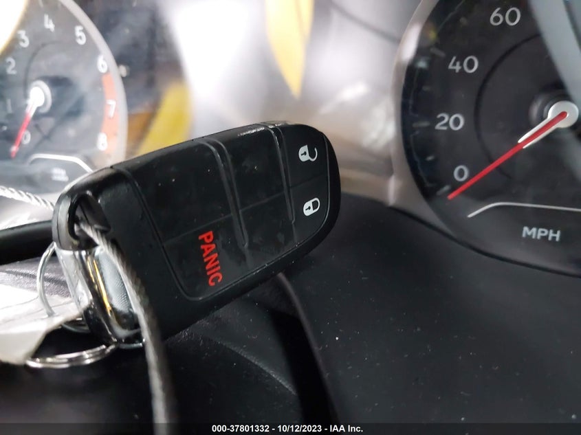 VIN 3C4NJDBN4PT501067 2023 JEEP COMPASS LATITUDE