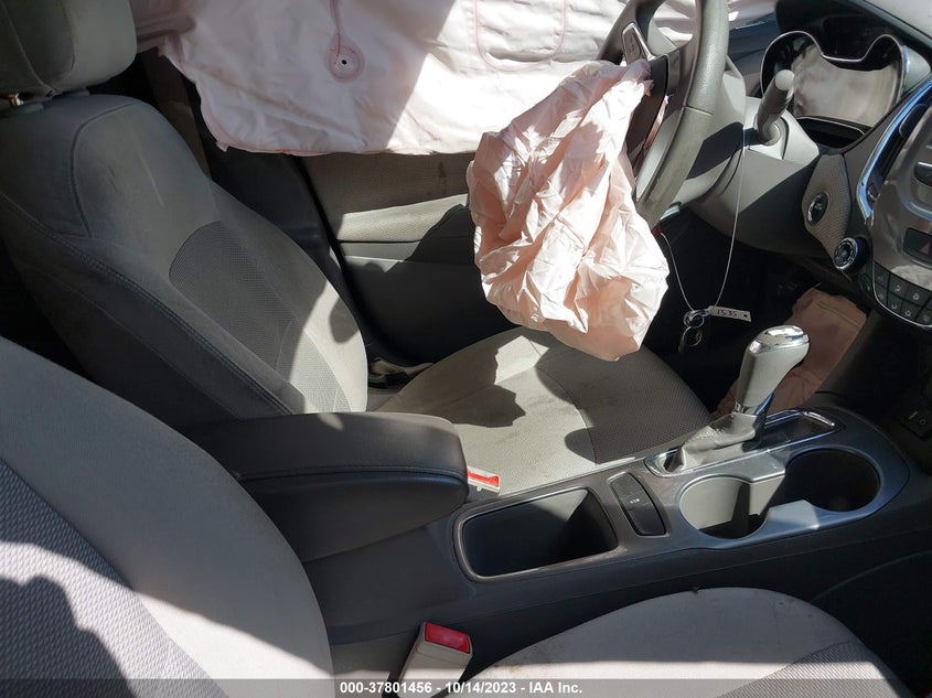 VIN 3G1BE6SM4JS651535 2018 CHEVROLET CRUZE LT