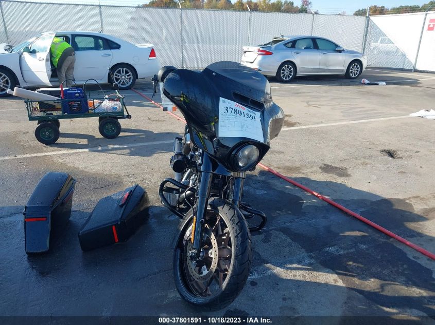 2023 HARLEY-DAVIDSON FLHXST - 1HD1ABL28PB613412