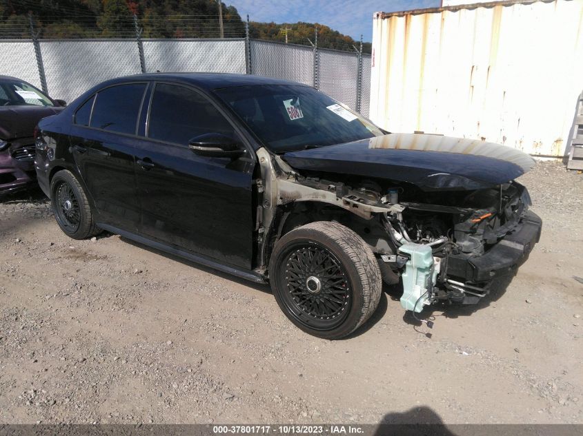2013 VOLKSWAGEN JETTA GLI - 3VW567AJ9DM264659
