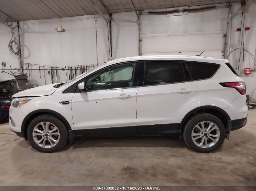 2017 FORD ESCAPE SE - 1FMCU9G94HUD37278