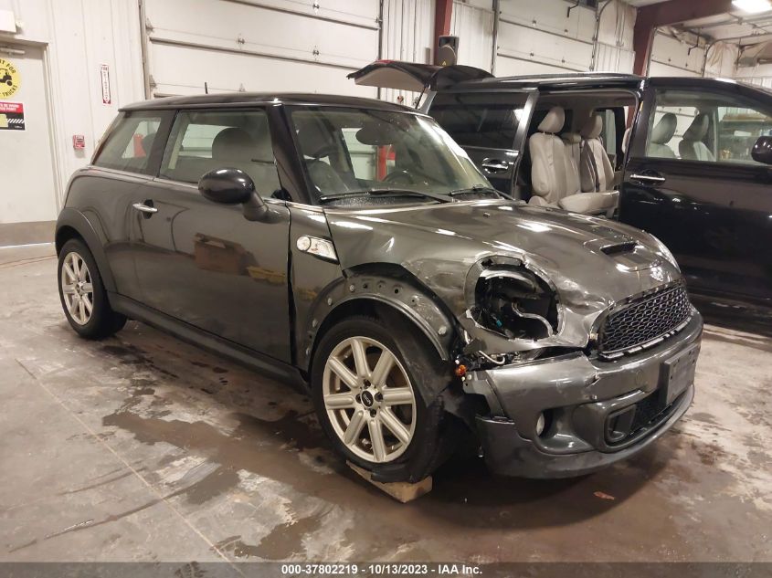 2013 MINI COOPER HARDTOP S - WMWSV3C51DT479291