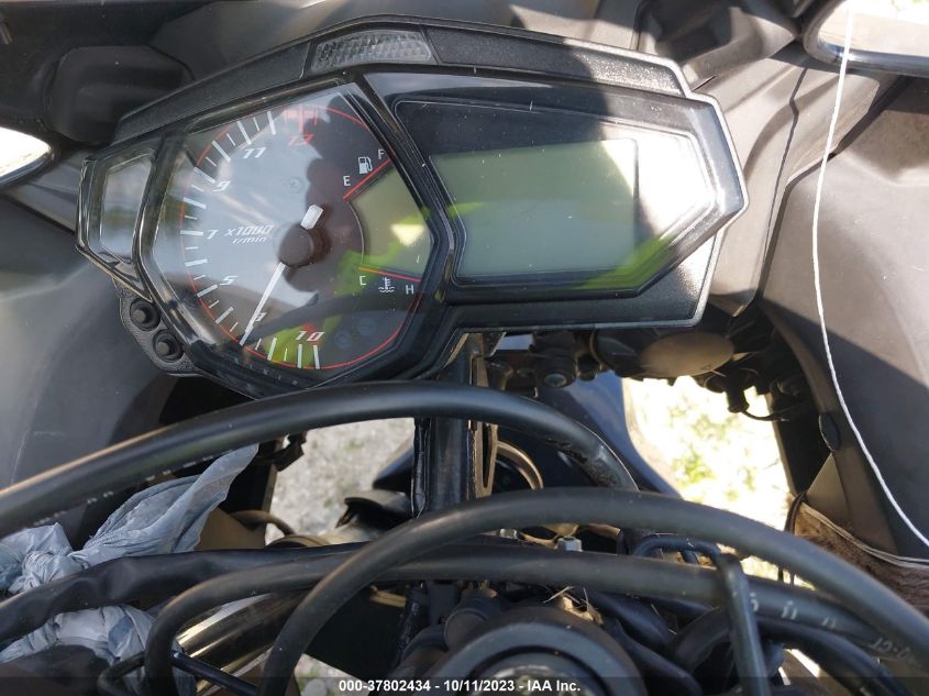 2018 YAMAHA YZFR3 MH3RH06Y3JK017606