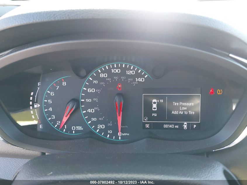 VIN KL7CJLSB9JB657182 2018 CHEVROLET TRAX 1LT