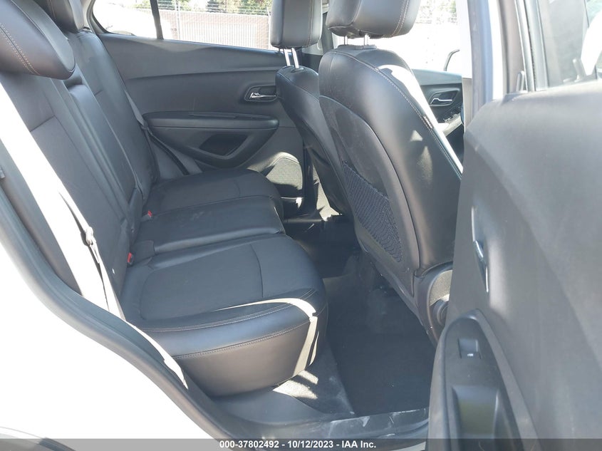 VIN KL7CJLSB9JB657182 2018 CHEVROLET TRAX 1LT