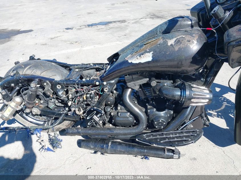 2010 HARLEY-DAVIDSON FLTRX - 1HD1KH435AB649346