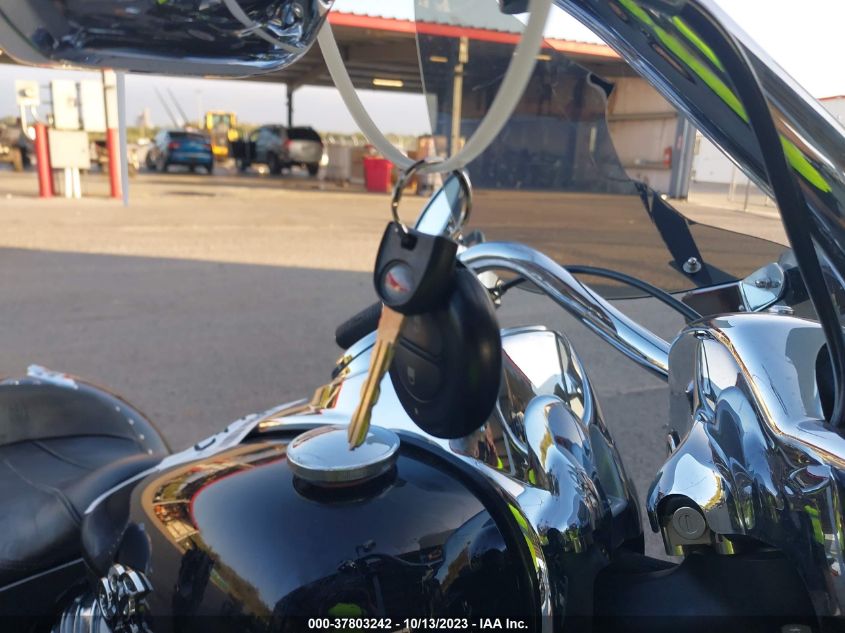 2016 INDIAN MOTORCYCLE CO. SPRINGFIELD 56KTHAAA6G3337472