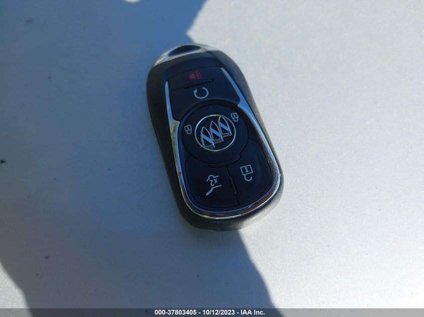 VIN KL4CJCSB3JB697125 2018 BUICK ENCORE ESSENCE
