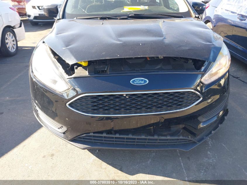 VIN 1FADP3FE8JL234524 2018 FORD FOCUS SE