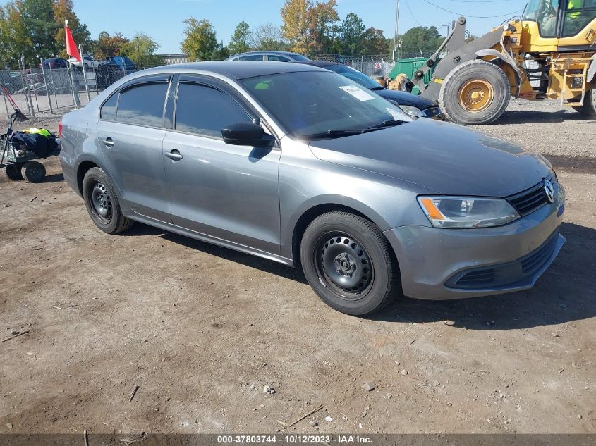 2014 VOLKSWAGEN JETTA SEDAN S - 3VW2K7AJ5EM221422