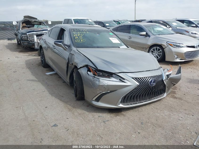 58AFA1C13MU008436 LEXUS ES ES 300H ULTRA LUXURY 2021