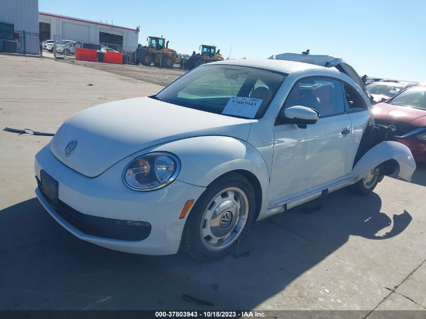 2015 VOLKSWAGEN BEETLE COUPE 1.8T CLASSIC 3VWF17AT6FM655212
