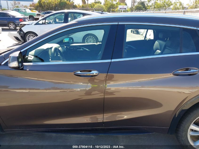 2018 INFINITI QX30 PREMIUM SJKCH5CP1JA046442