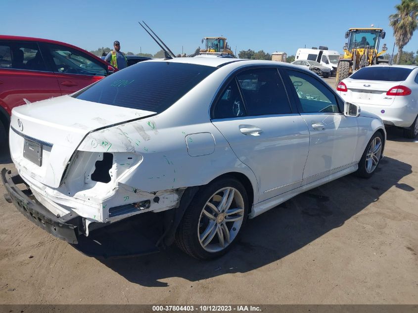 2014 MERCEDES-BENZ C 250 SPORT/LUXURY - WDDGF4HB9EA960841