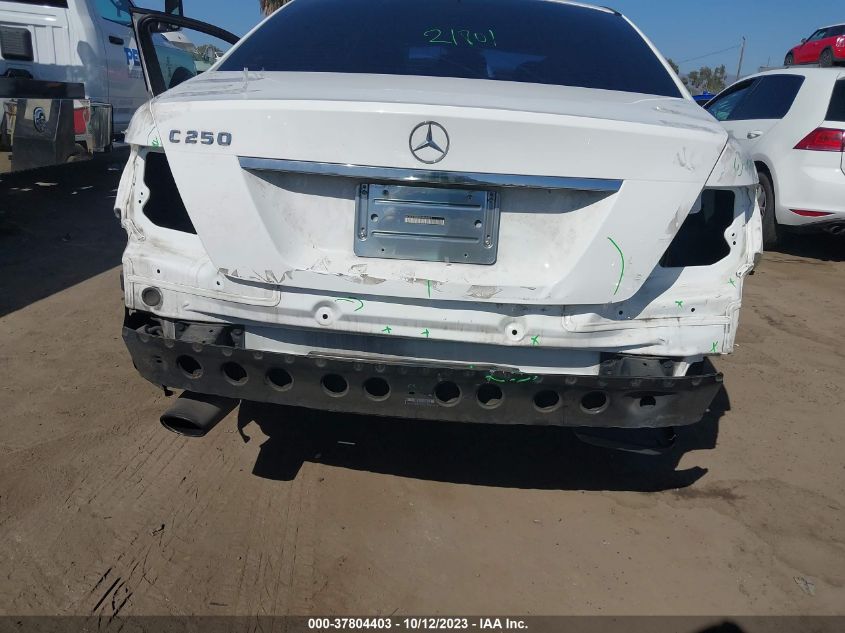 2014 MERCEDES-BENZ C 250 SPORT/LUXURY - WDDGF4HB9EA960841