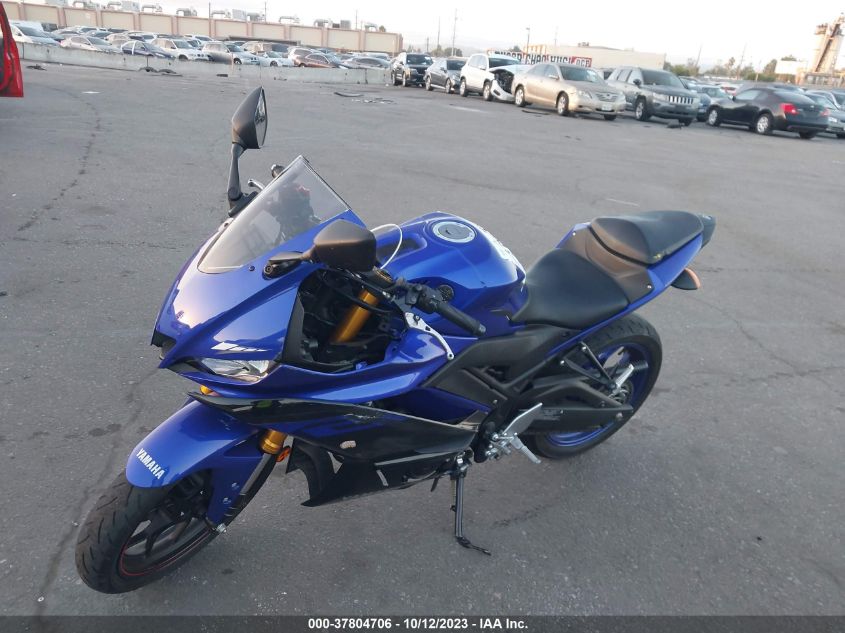 2019 YAMAHA YZFR3 MH3RH17Y5KK002756
