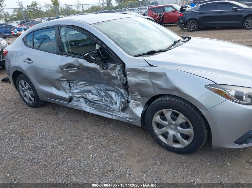 2014 MAZDA MAZDA3 I SPORT - JM1BM1U75E1185691