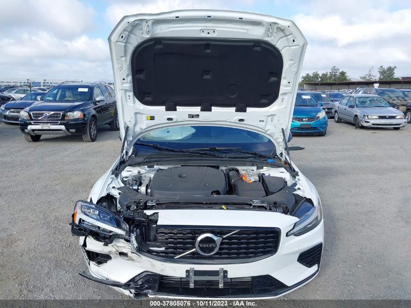 2022 VOLVO S60 RECHARGE PLUG-IN HYBRID T8 R-DESIGN EXPRESSION - 7JRBR0FZXNG179202