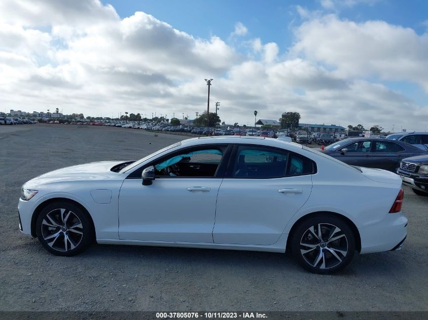 2022 VOLVO S60 RECHARGE PLUG-IN HYBRID T8 R-DESIGN EXPRESSION - 7JRBR0FZXNG179202
