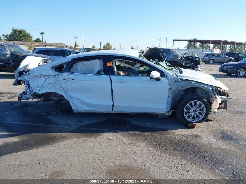 2017 FORD FUSION S - 3FA6P0G78HR195162