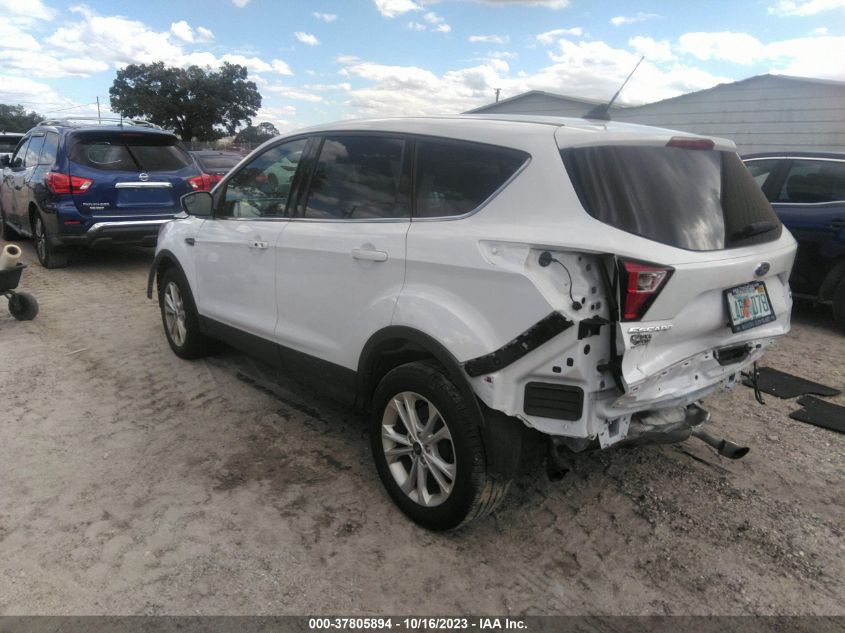 2019 FORD ESCAPE SE - 1FMCU9GD8KUB32610