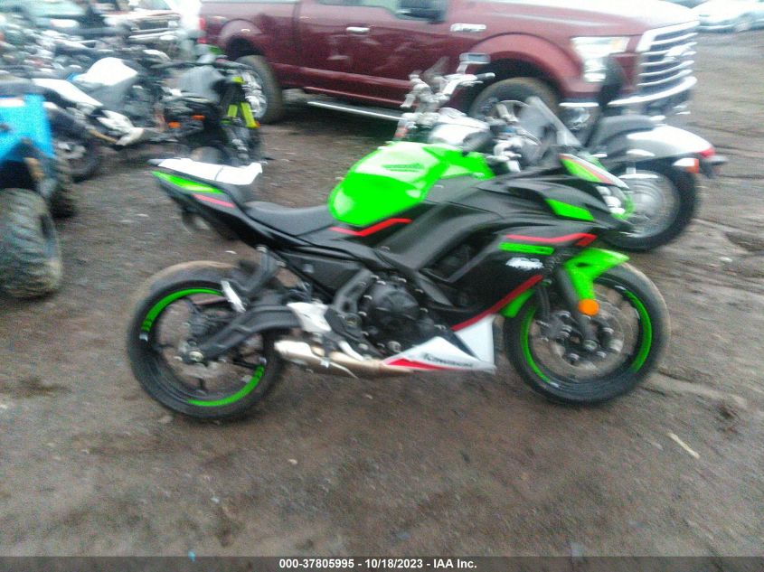 2022 KAWASAKI EX650 N - ML5EXEN14NDA66158