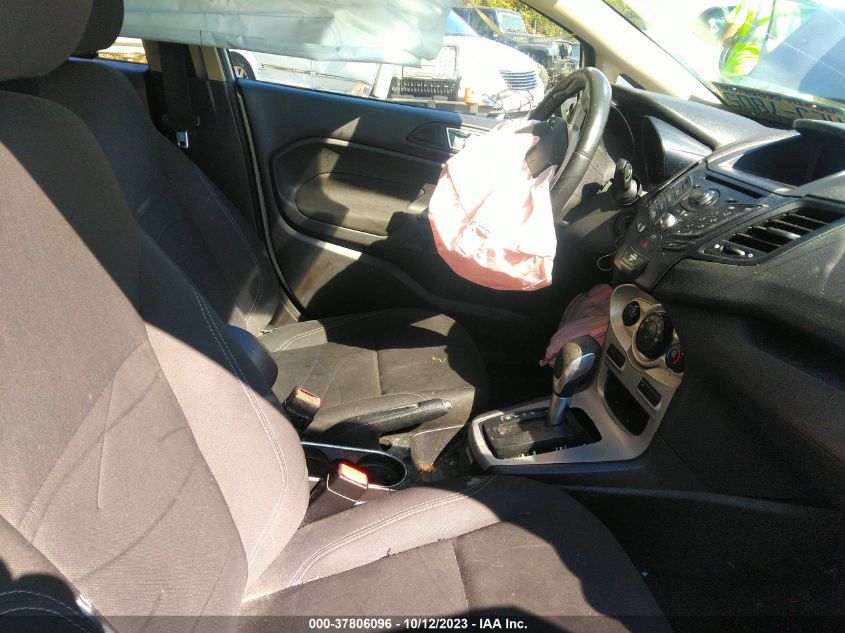 2015 FORD FIESTA SE - 3FADP4EJ3FM111501