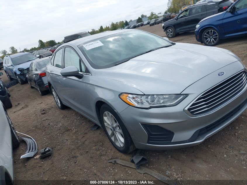 3FA6P0HD9LR252840 Ford Fusion SE