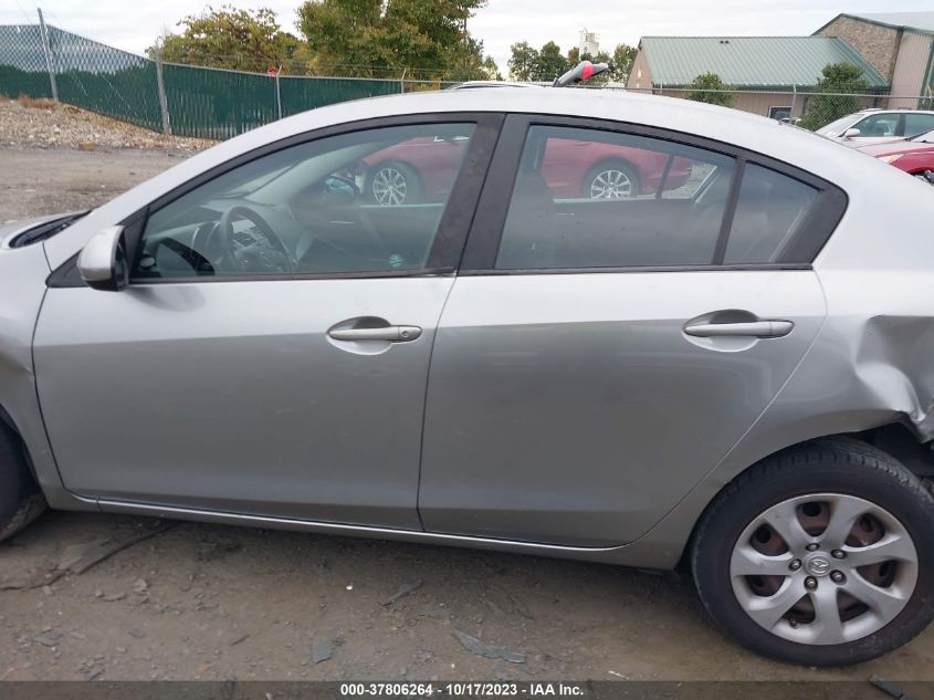 2013 MAZDA MAZDA3 I SPORT - JM1BL1UP9D1755242